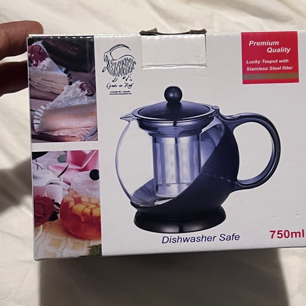 Lucky Brand Glass Teapot with Black Handle and Stainless Steel Infuser